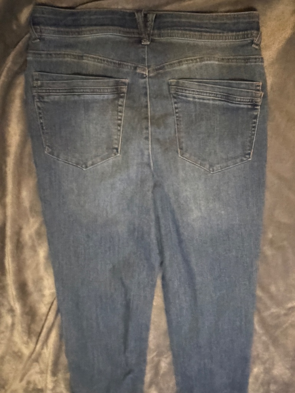 Democracy Women's Size 10 Ab Technology Crop Jeans Raw Hem - Picture 2 of 3
